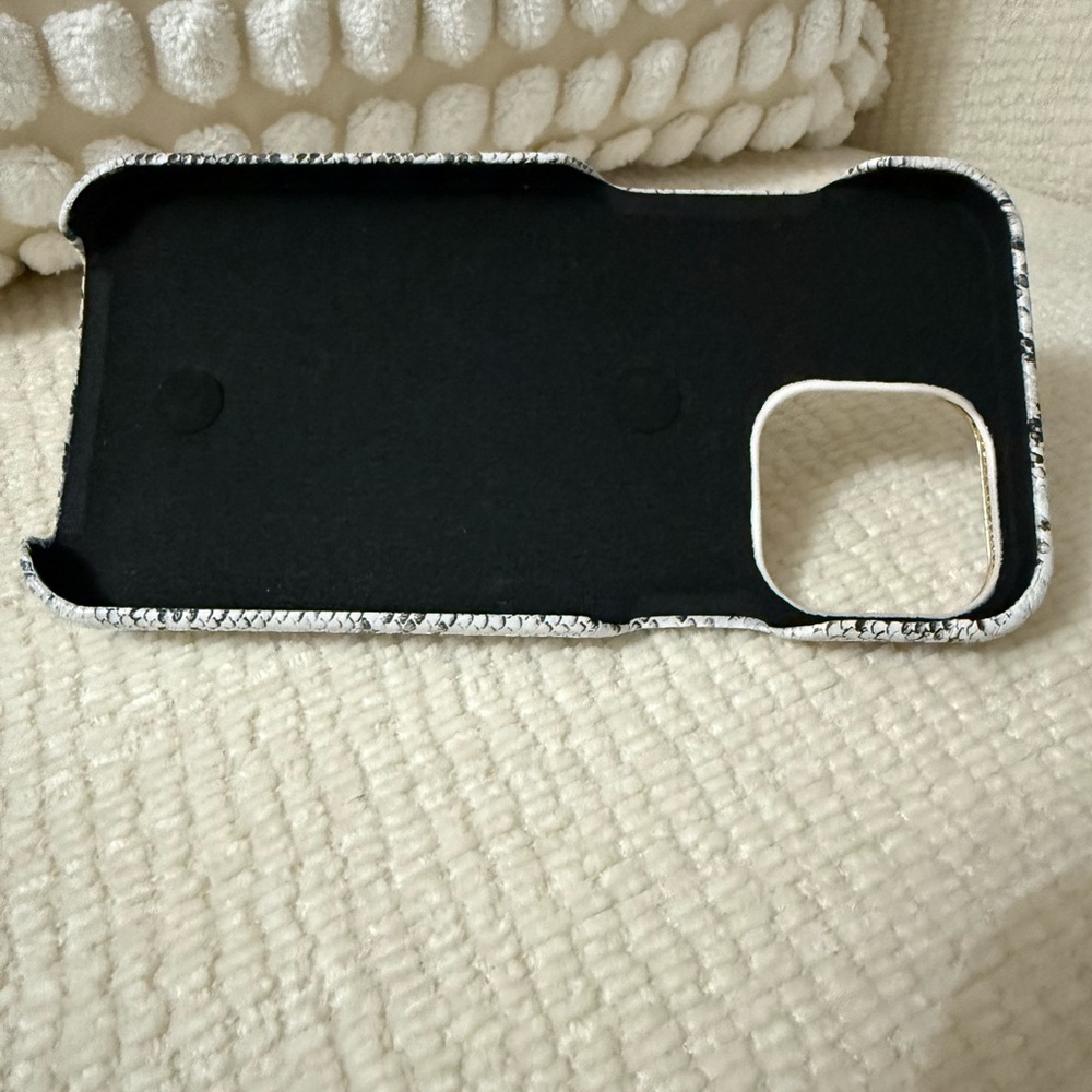 Elegant Snake Pattern Phone Case with Gold Accents for iPhone 13 Pro Max - Picture 5 of 6
